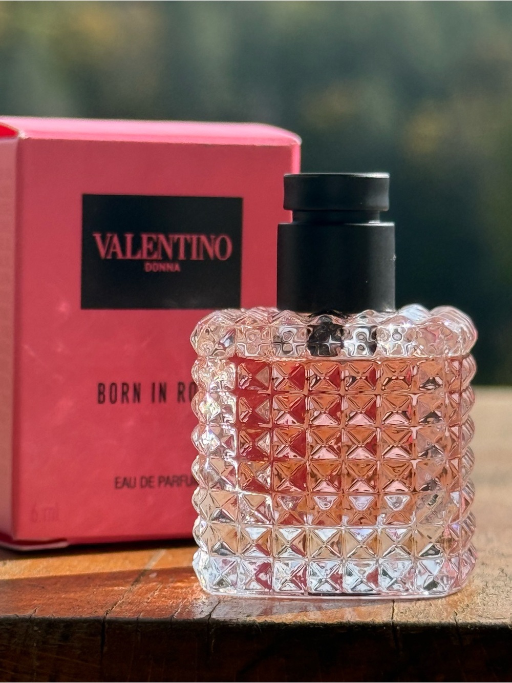 Valentino - Born In Roma (Travel) - Picture 2 of 5